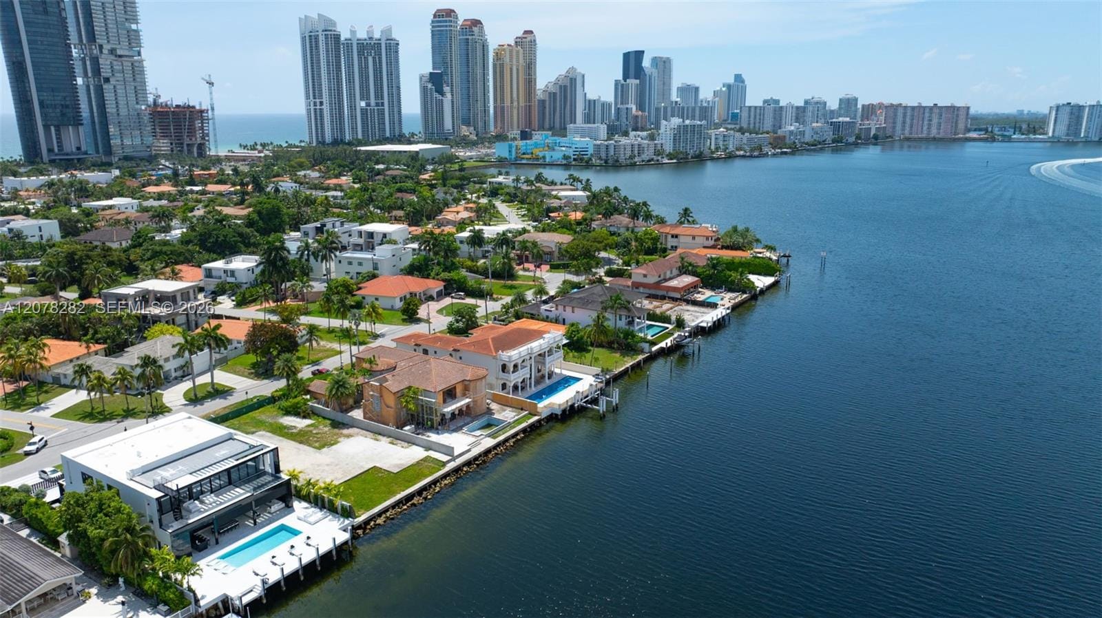 18970 N Bay Road, Sunny Isles Beach, FL 33160 photo 10