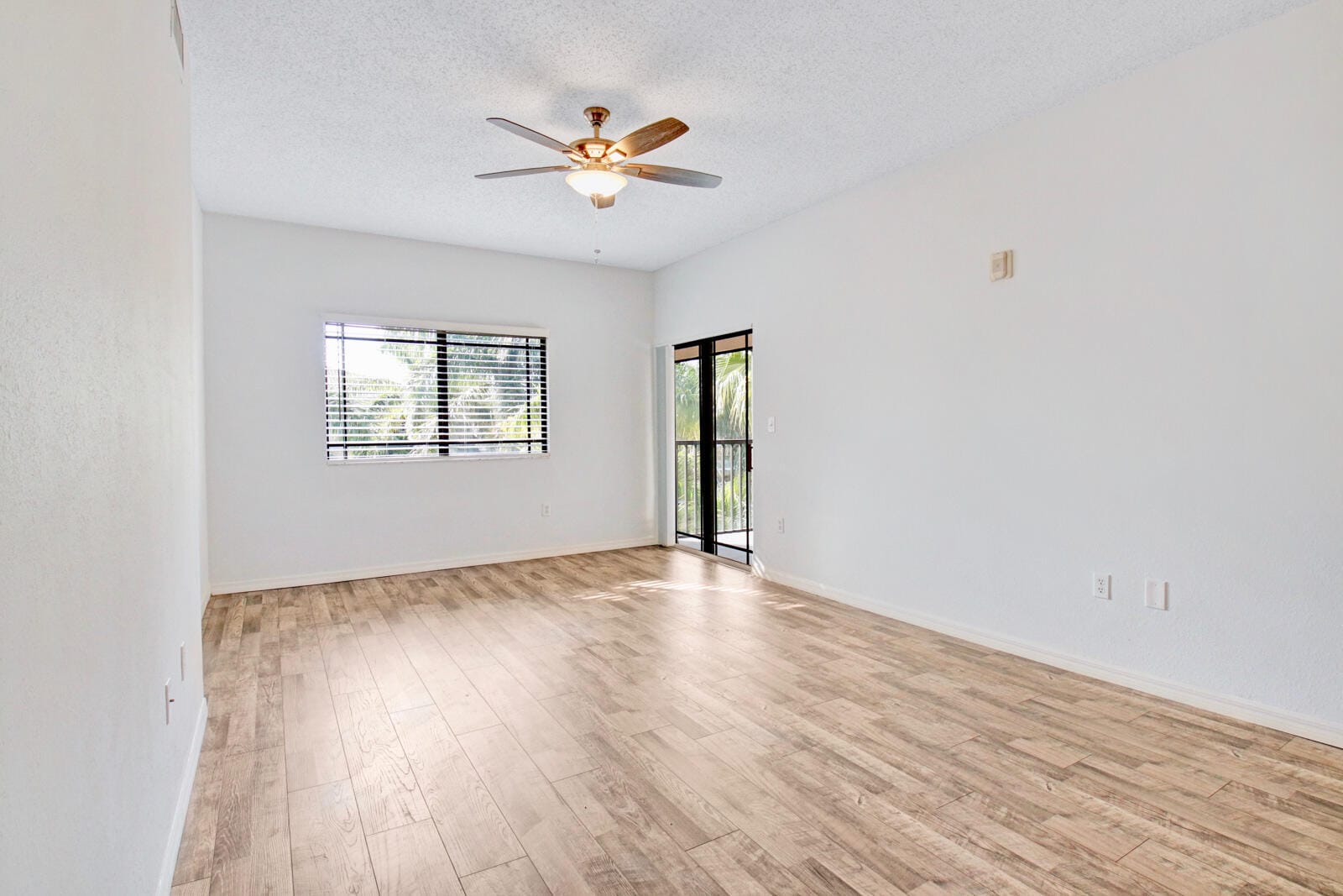 2801 SARENTO Place 304 — photo 3