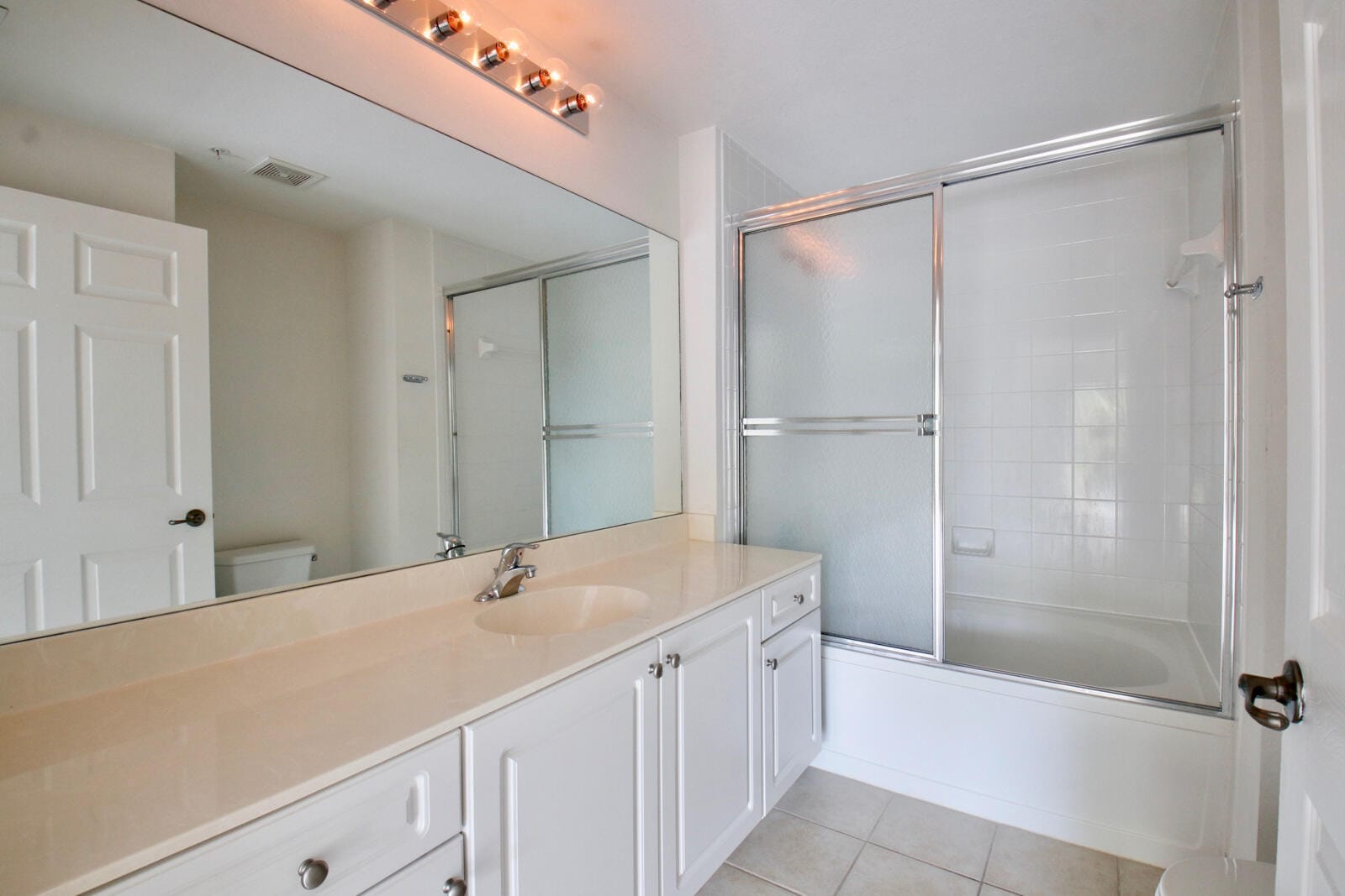 2801 SARENTO Place 304 — photo 8