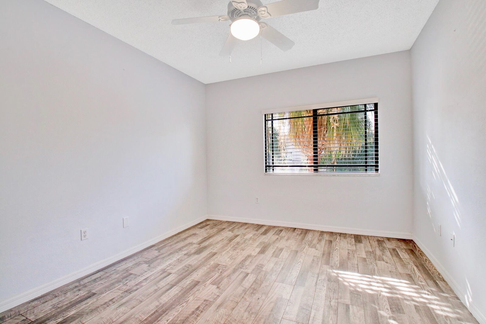 2801 SARENTO Place 304 — photo 10