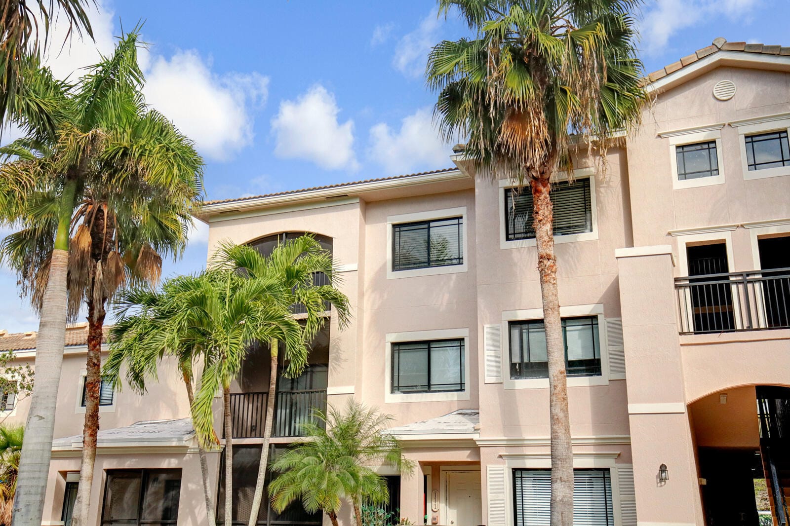 2801 SARENTO Place 304, Palm Beach Gardens, FL 33410