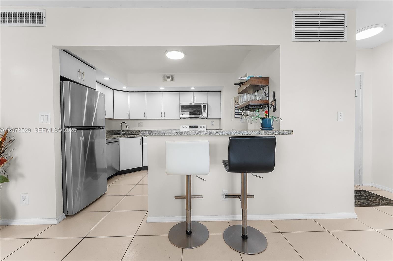 2150 Sans Souci Boulevard B605, North Miami, FL 33181 photo 14