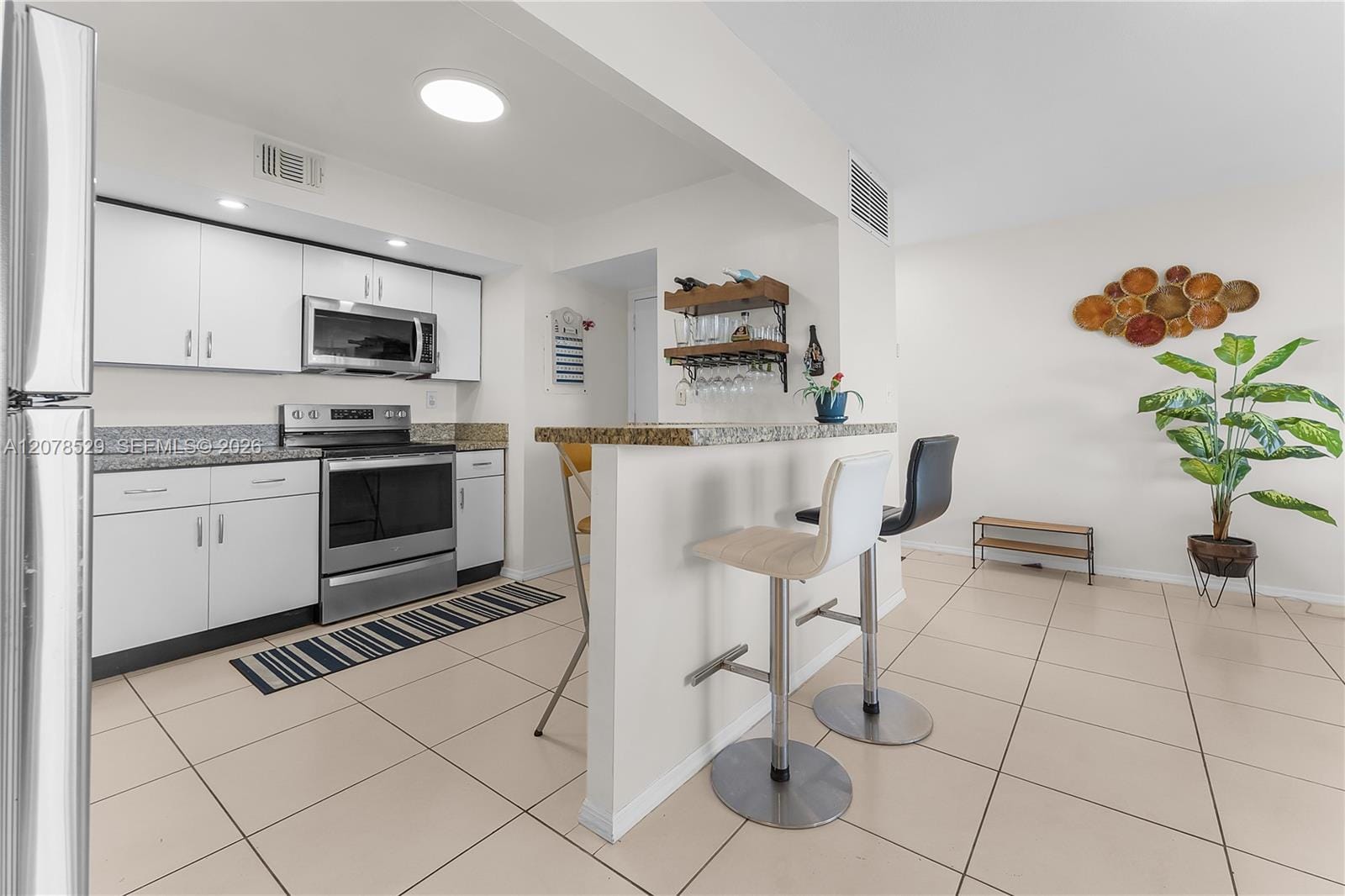 2150 Sans Souci Boulevard B605, North Miami, FL 33181 photo 15
