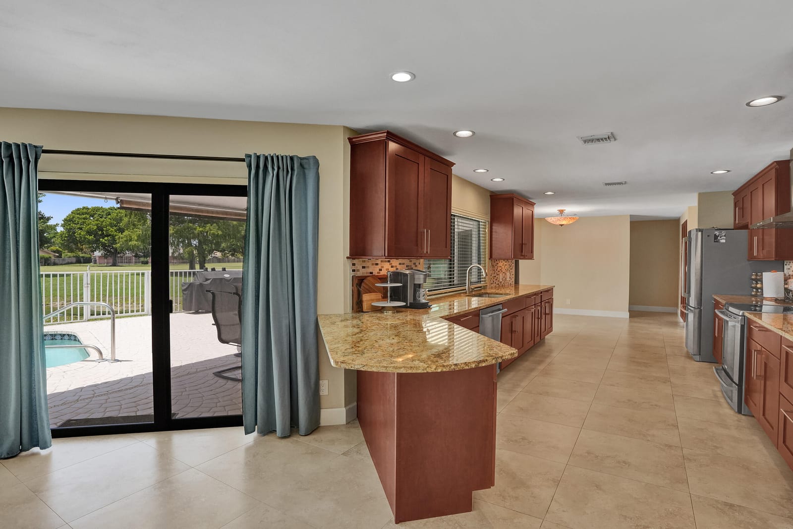 7301 NW 83rd Way, Tamarac, FL 33321 photo 18