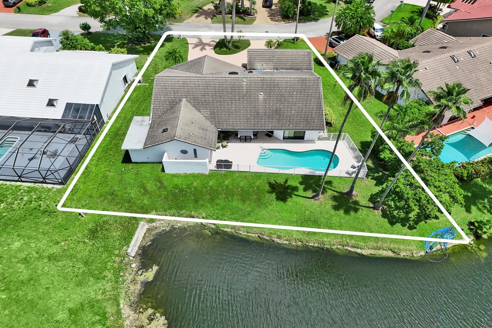 7301 NW 83rd Way — photo 3