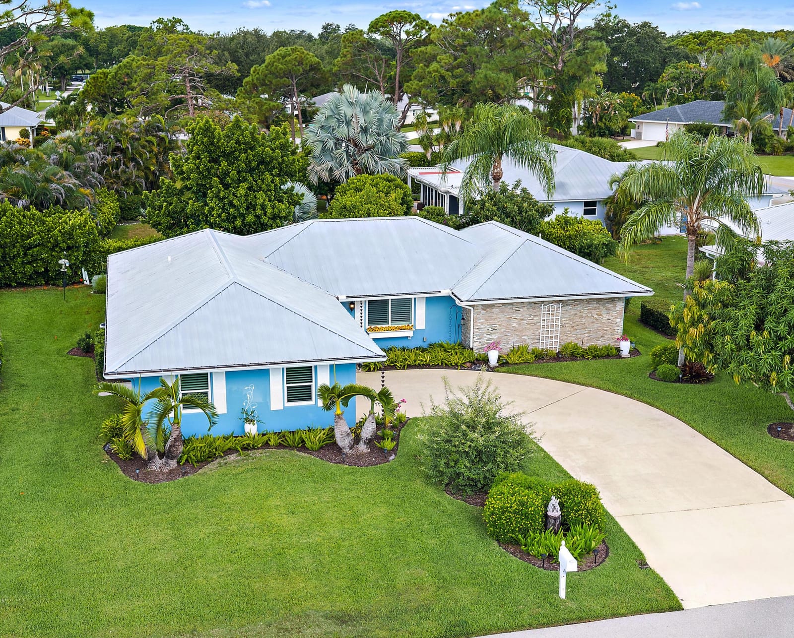 18334 SE Tee Lane, Tequesta, FL 33469
