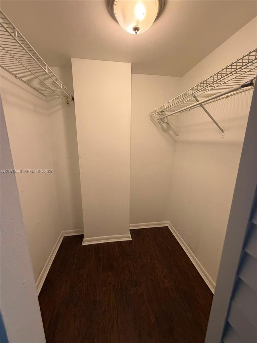 2025 NE 164th Street 1015 — photo 9
