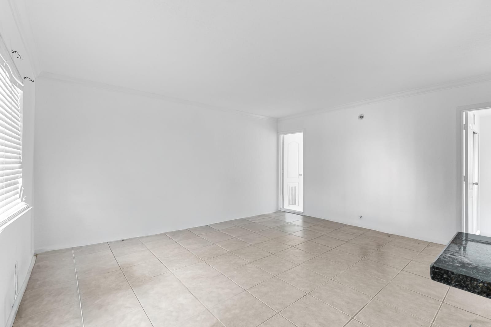 2655 NE 8th Avenue 106, Wilton Manors, FL 33334 photo 3