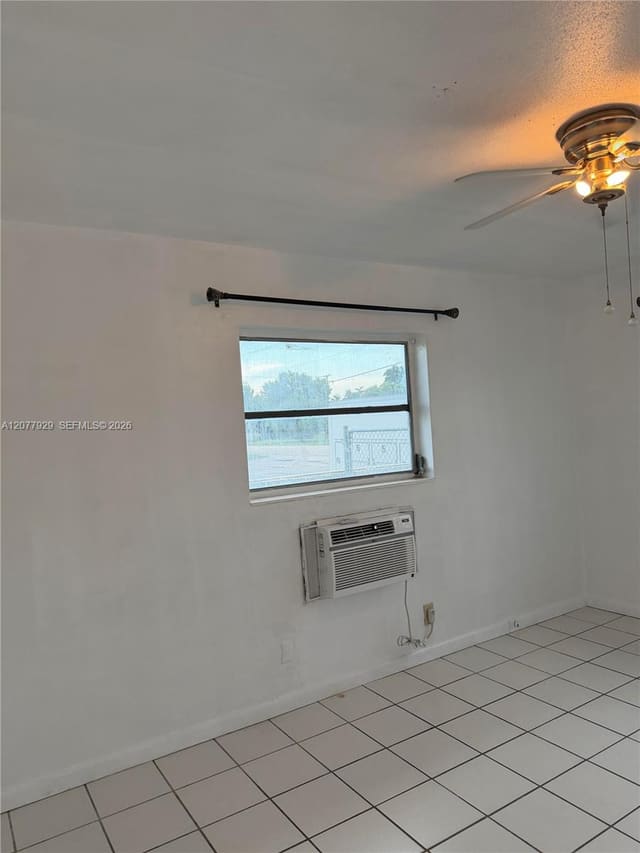 7811 Johnson Street 1E, Pembroke Pines, FL 33024