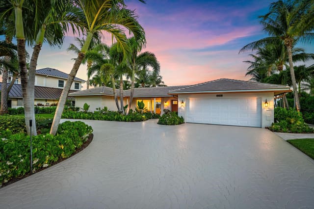 1051 Coral Way, sold in ZIP 33404, Riviera Beach, FL