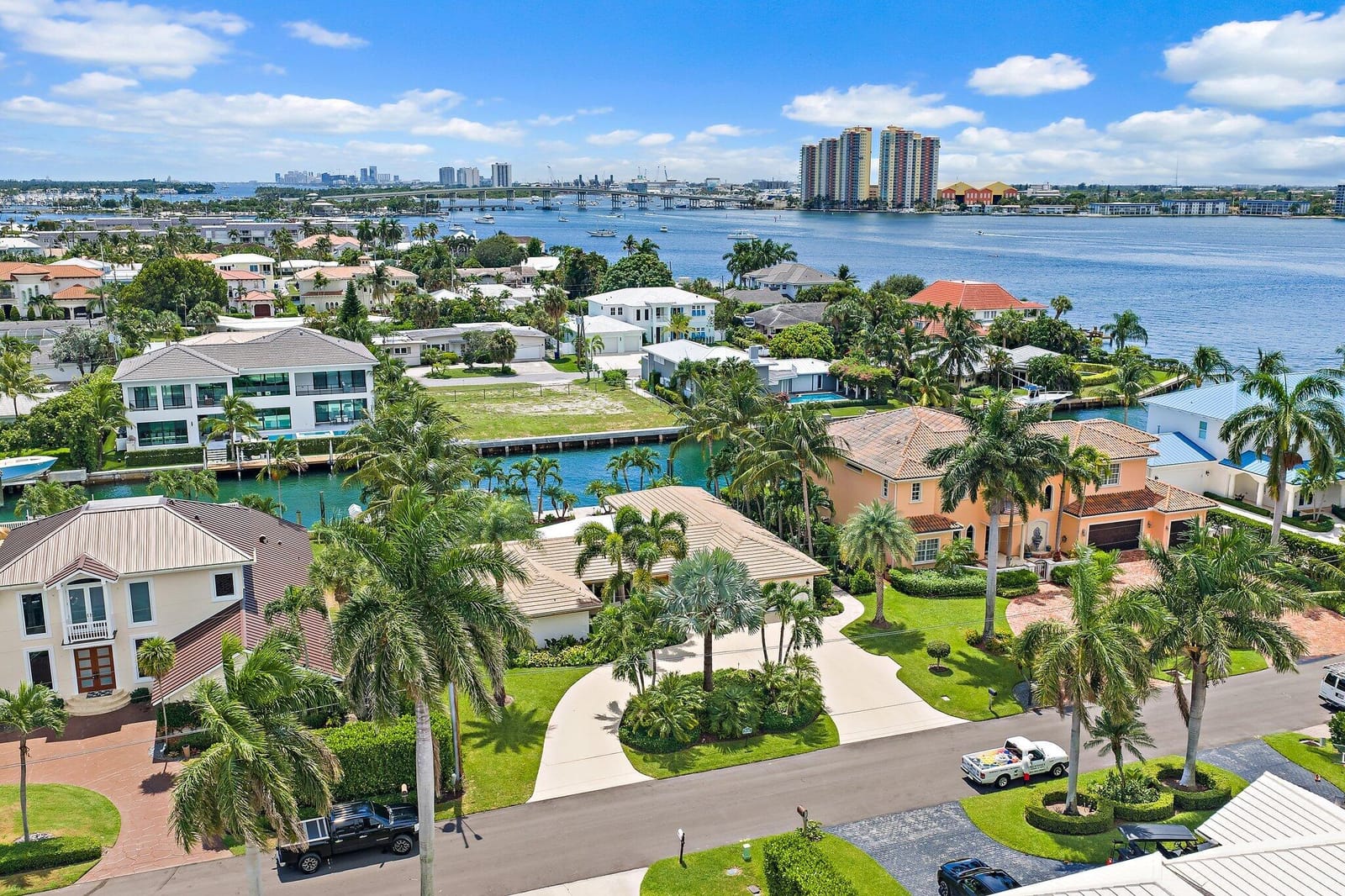 1051 Coral Way, Singer Island, FL 33404 photo 16