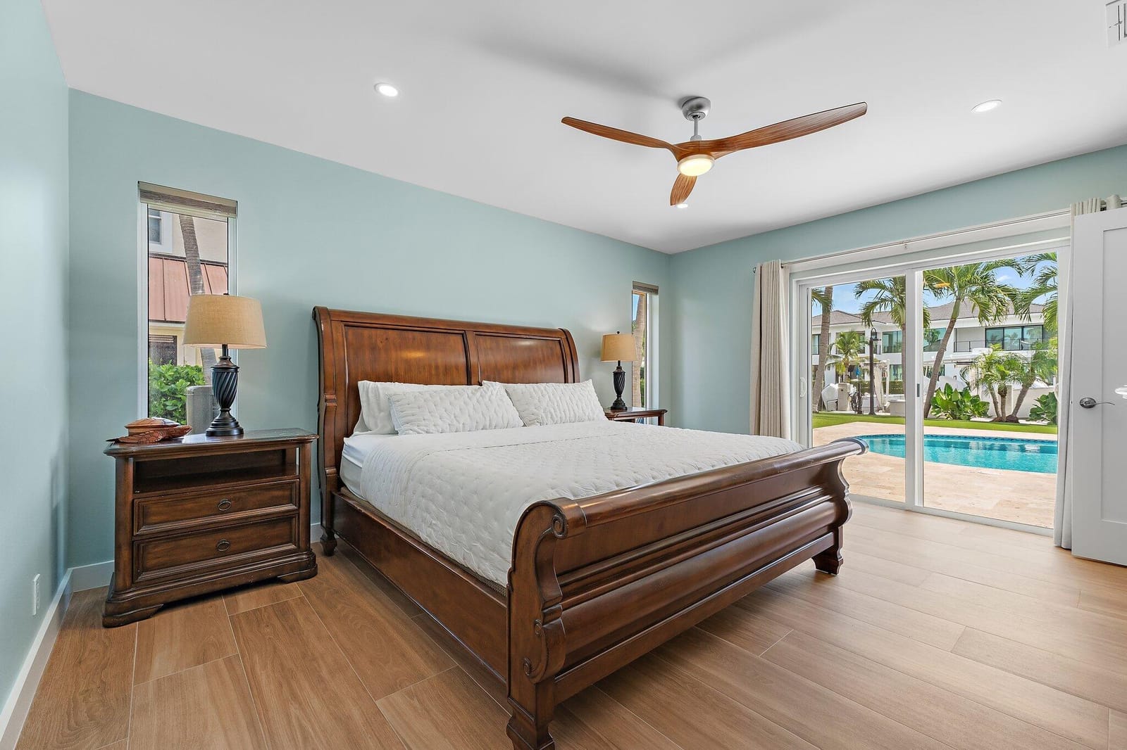 1051 Coral Way, Singer Island, FL 33404 photo 27