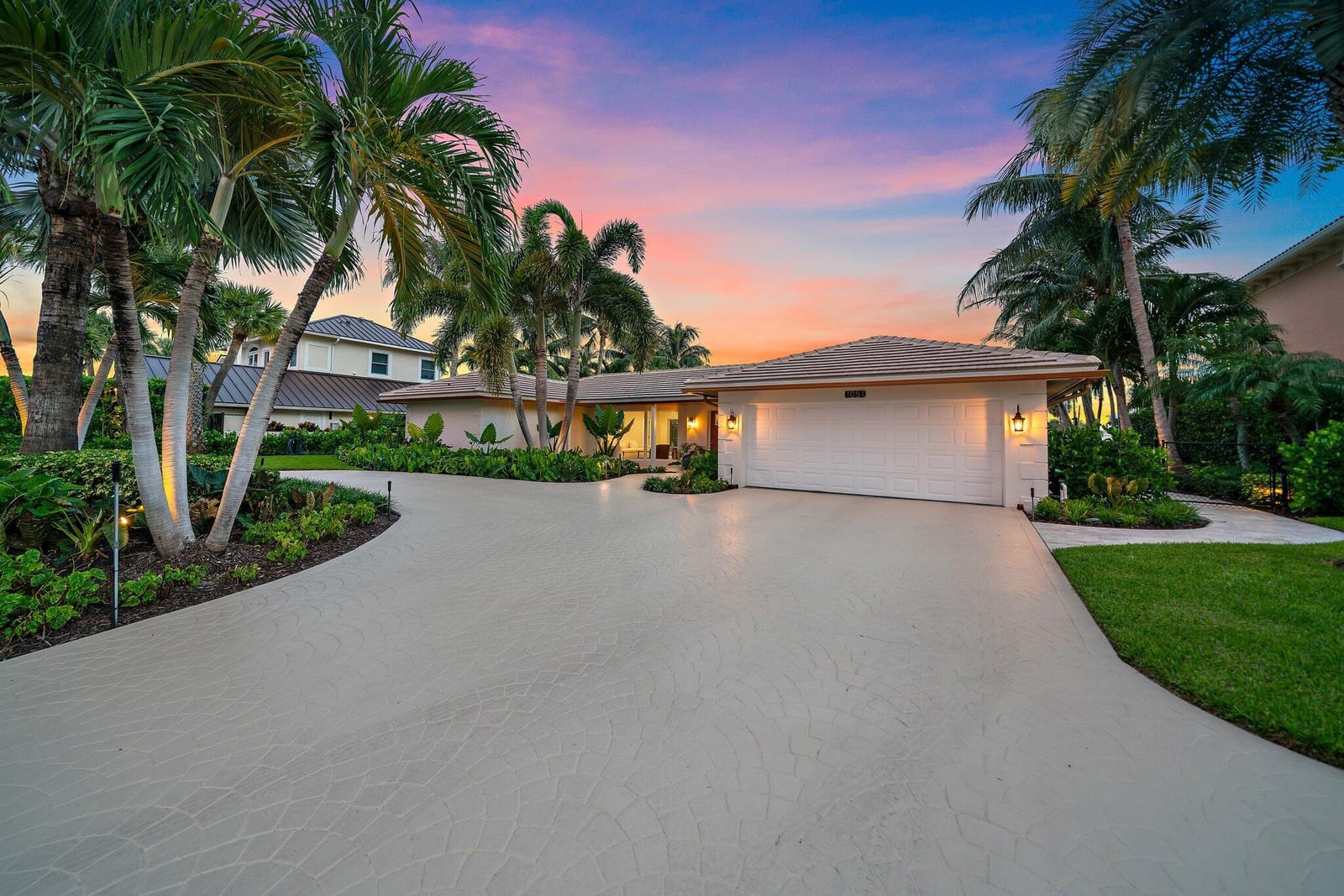 1051 Coral Way — photo 4