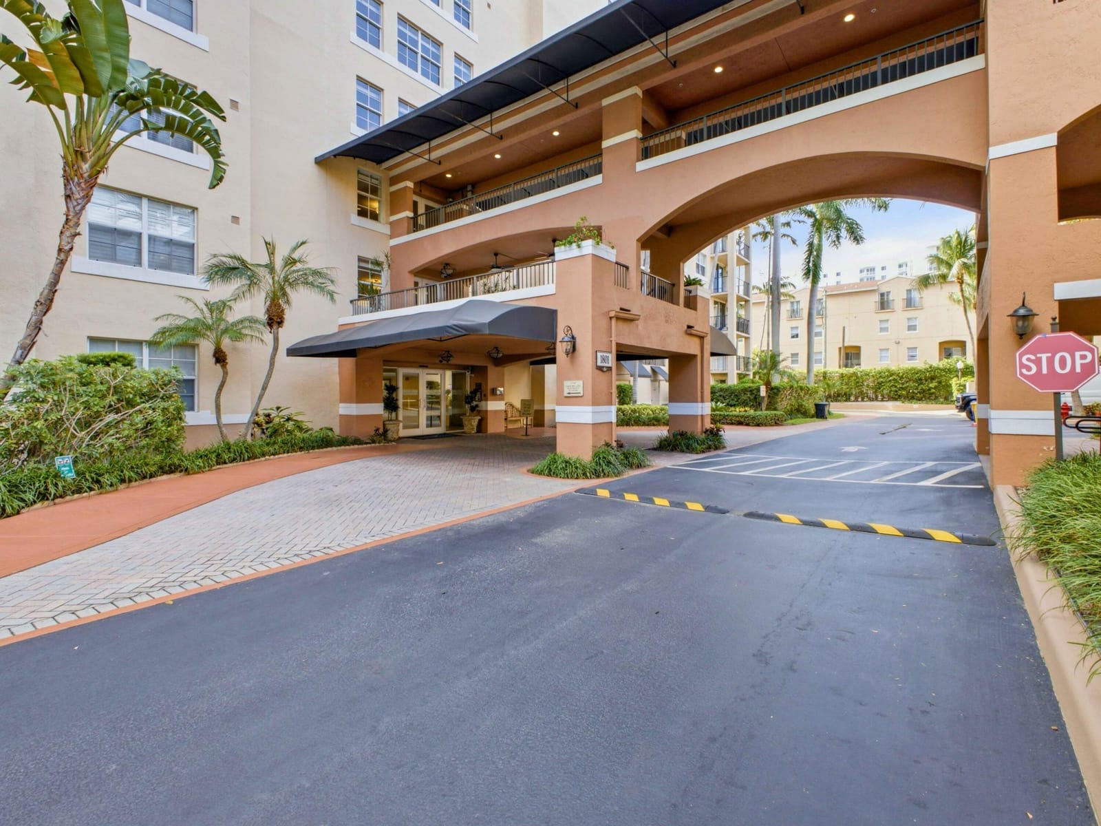 1801 N Flagler Drive 419 — photo 5
