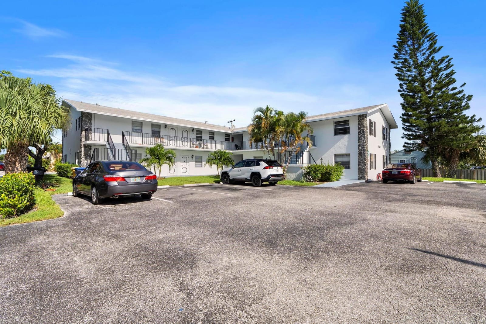 1127 S FEDERAL Highway 103 — photo 8