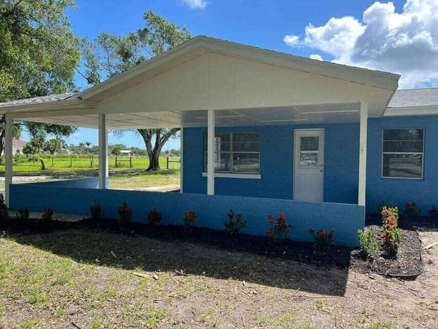 2410 S BROCKSMITH Road, Fort Pierce, FL 34945