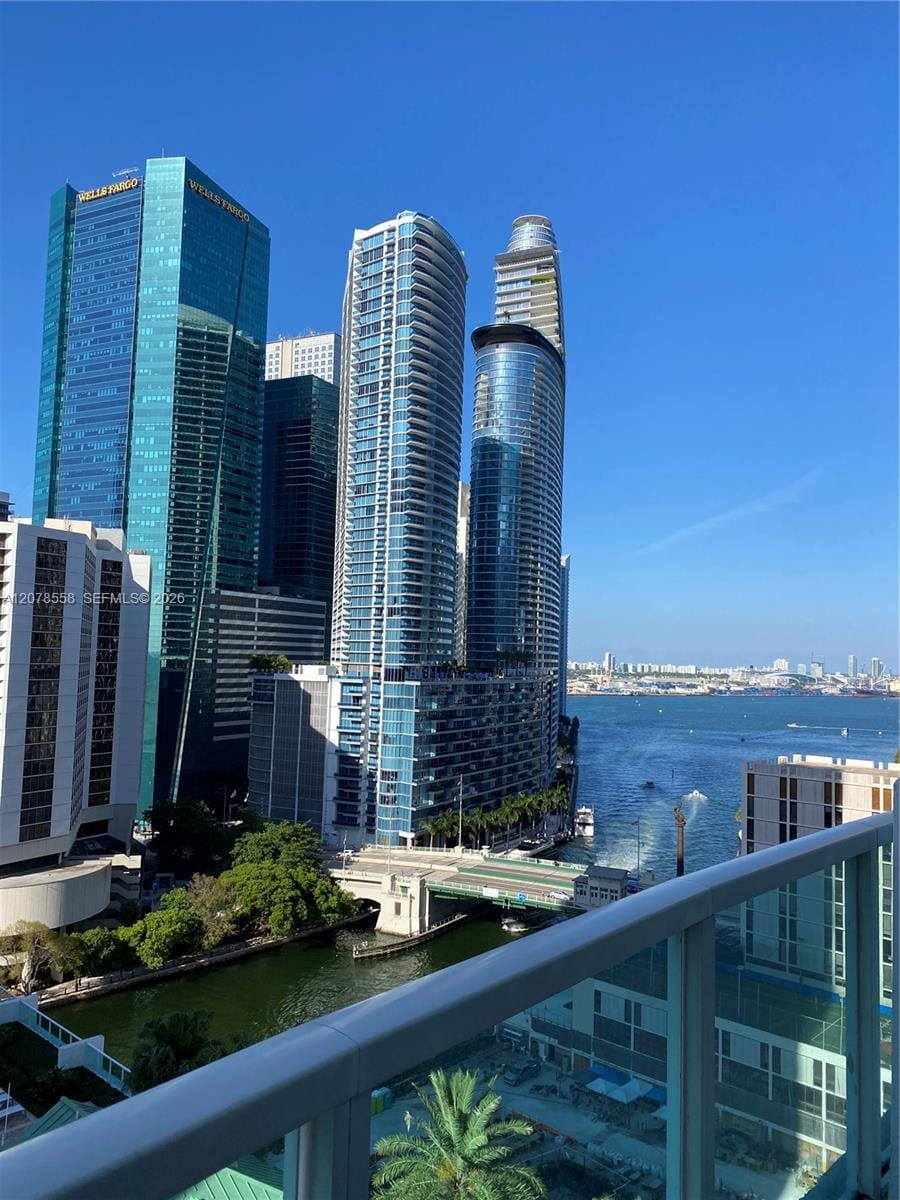 41 SE 5th Street 1109, Miami, FL 33131