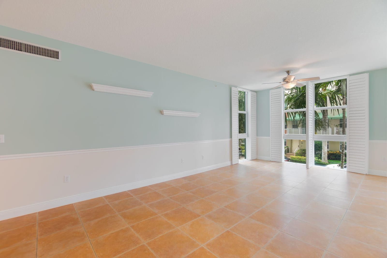 804 E Windward Way 211, Lantana, FL 33462 photo 5