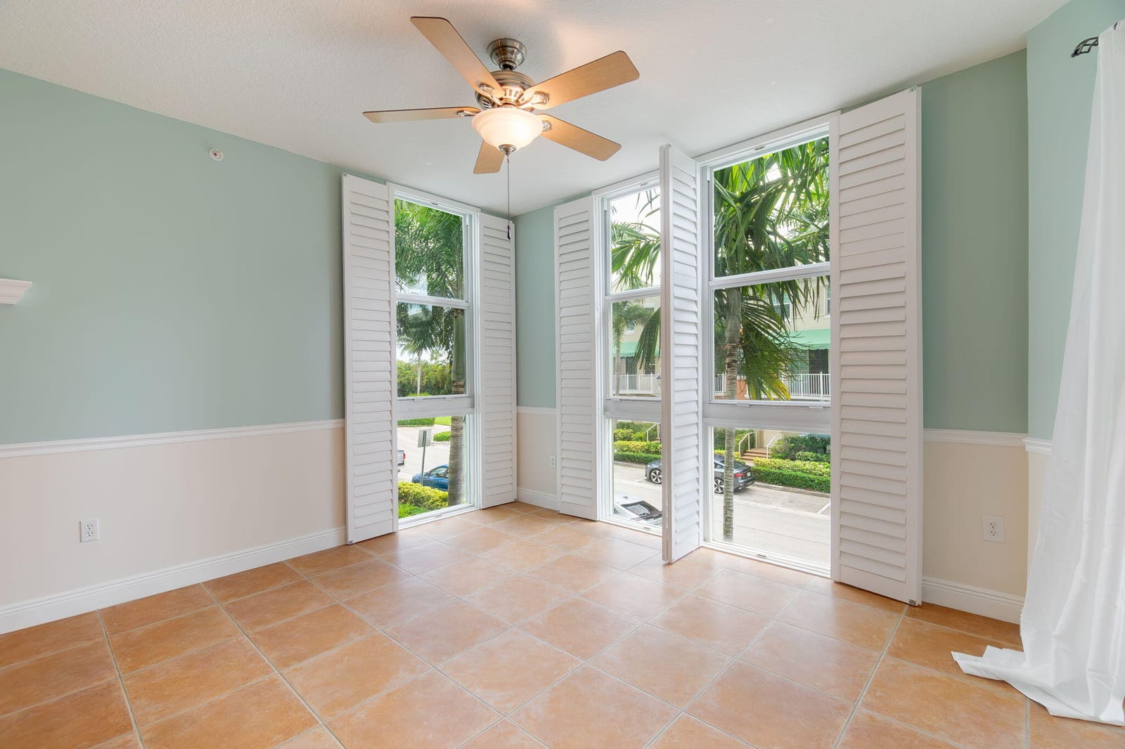 804 E Windward Way 211, Lantana, FL 33462 photo 6