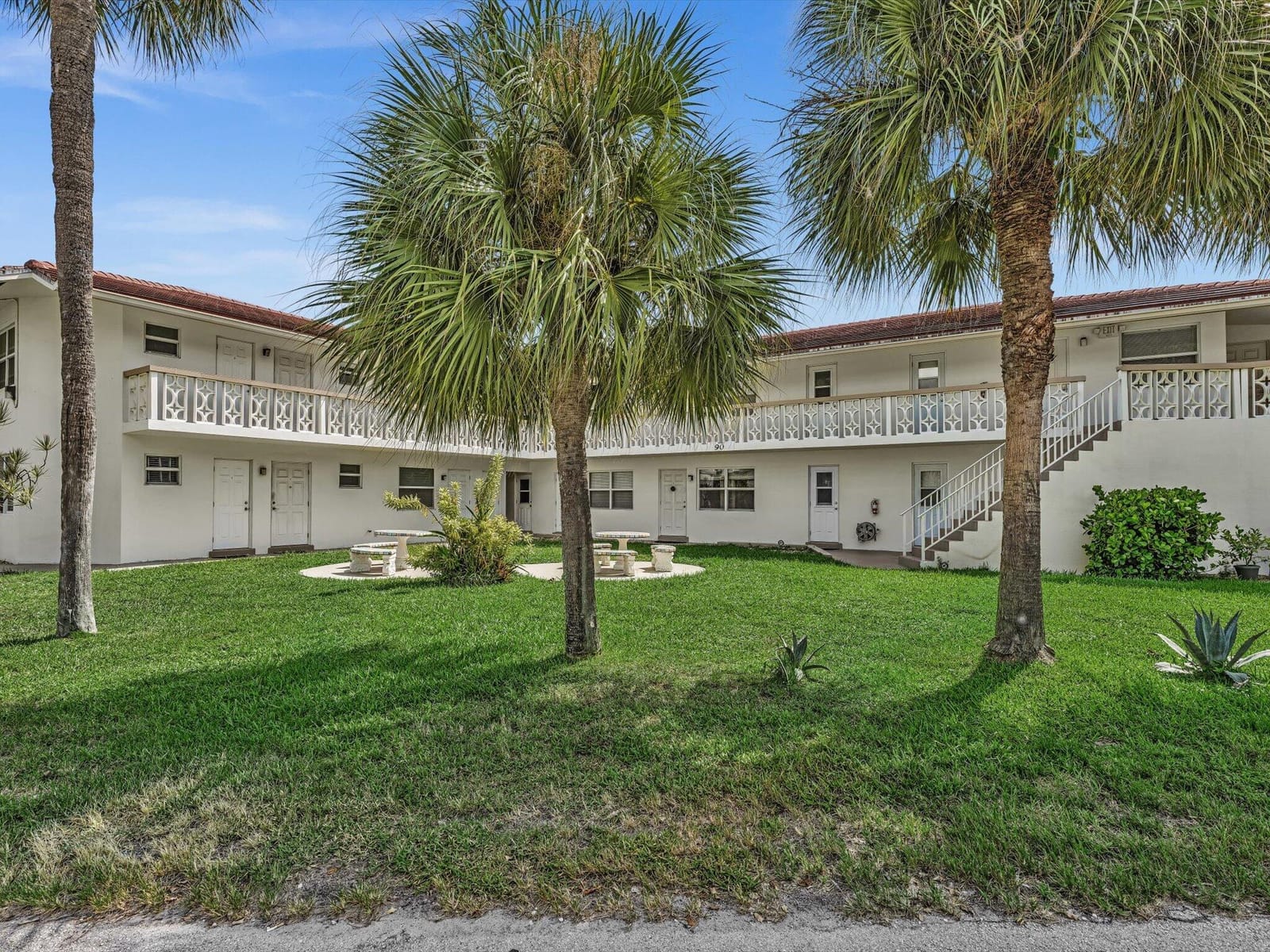 90 NE 19th Avenue 10, Deerfield Beach, FL 33441