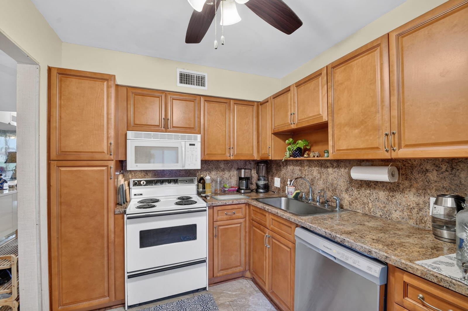 4483 LUXEMBURG Court 103 — photo 6