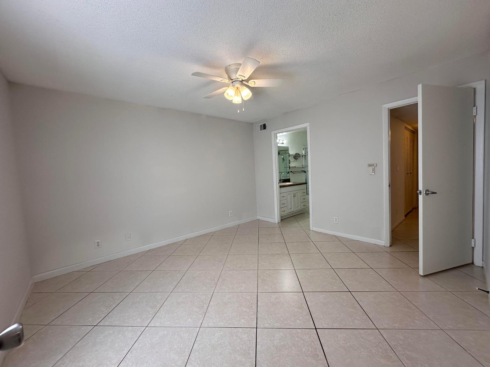 815 W BOYNTON BEACH Boulevard 16-104 — photo 9
