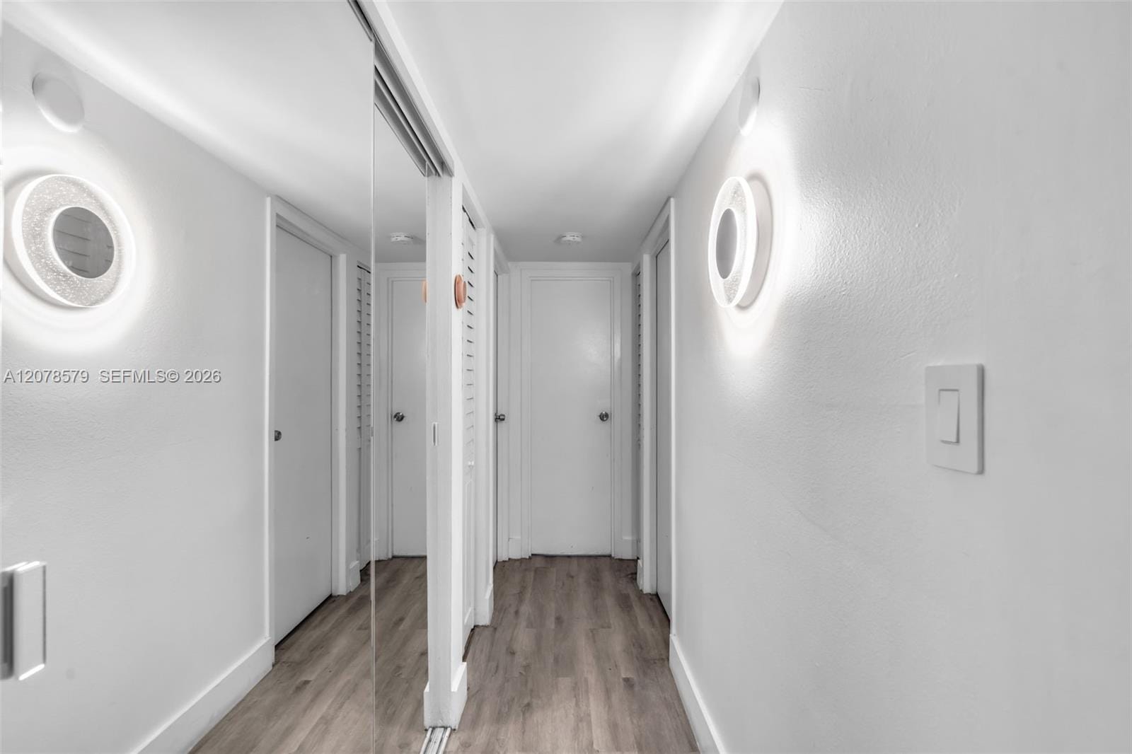 1825 W 44th Place 401 — photo 9