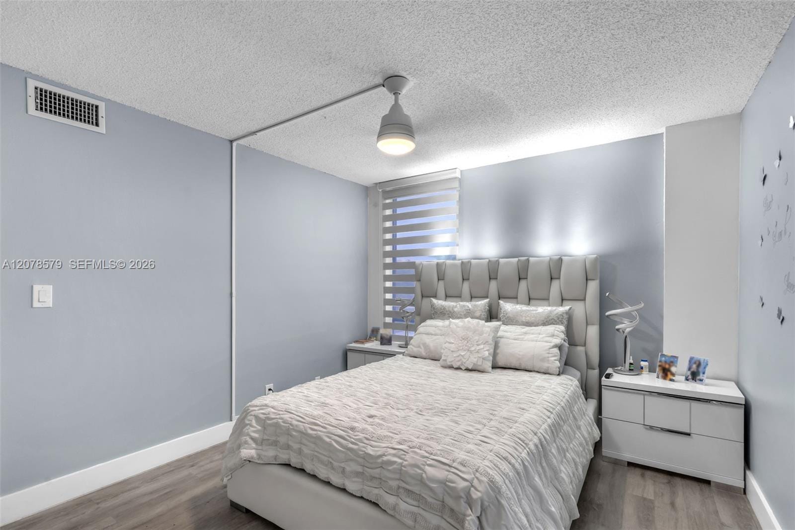 1825 W 44th Place 401 — photo 11