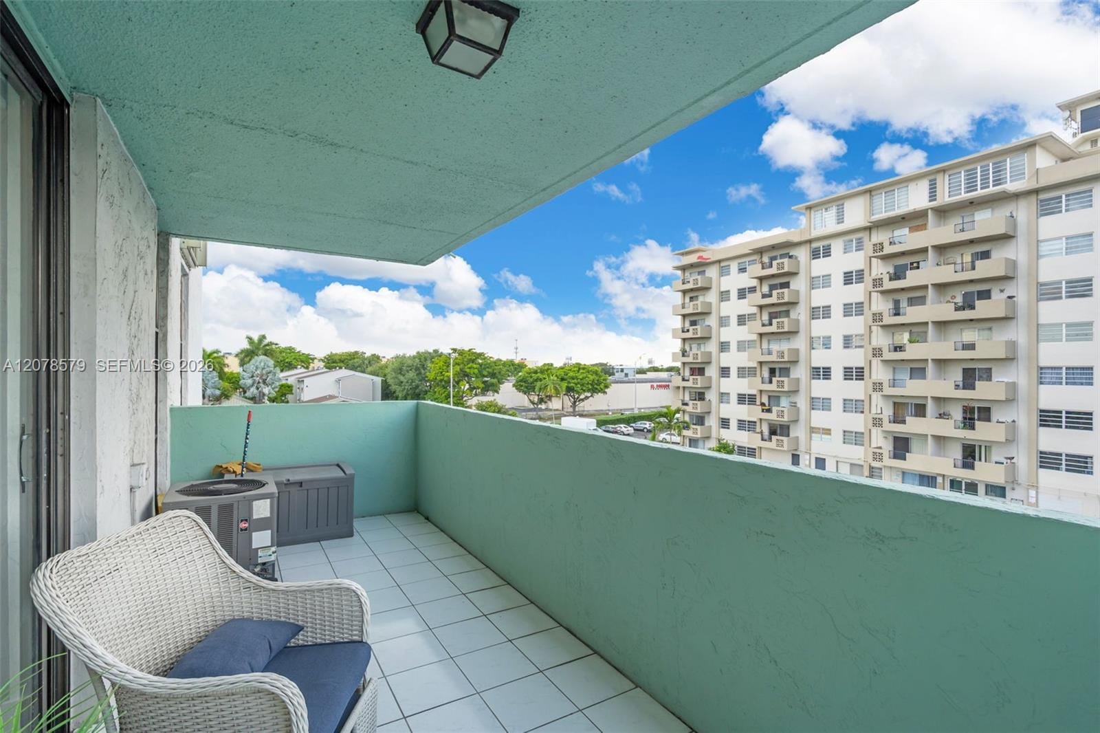 1825 W 44th Place 401, Hialeah, FL 33012 photo 19
