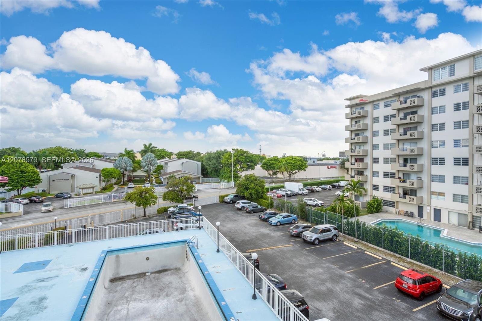 1825 W 44th Place 401, Hialeah, FL 33012 photo 21