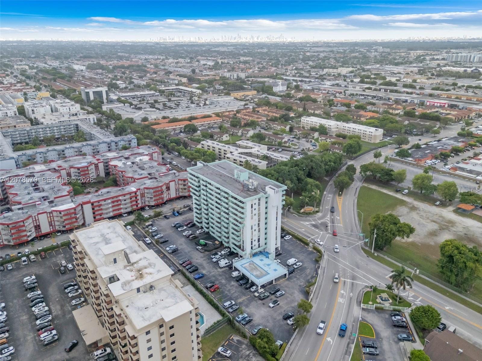 1825 W 44th Place 401, Hialeah, FL 33012 photo 26