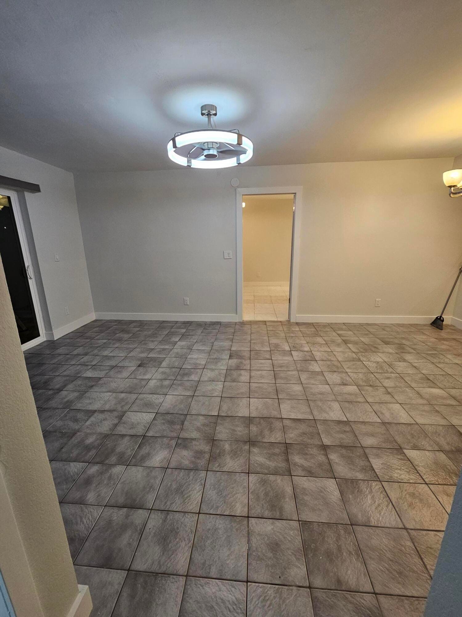 10035 WINDING LAKE Road 102 — photo 2