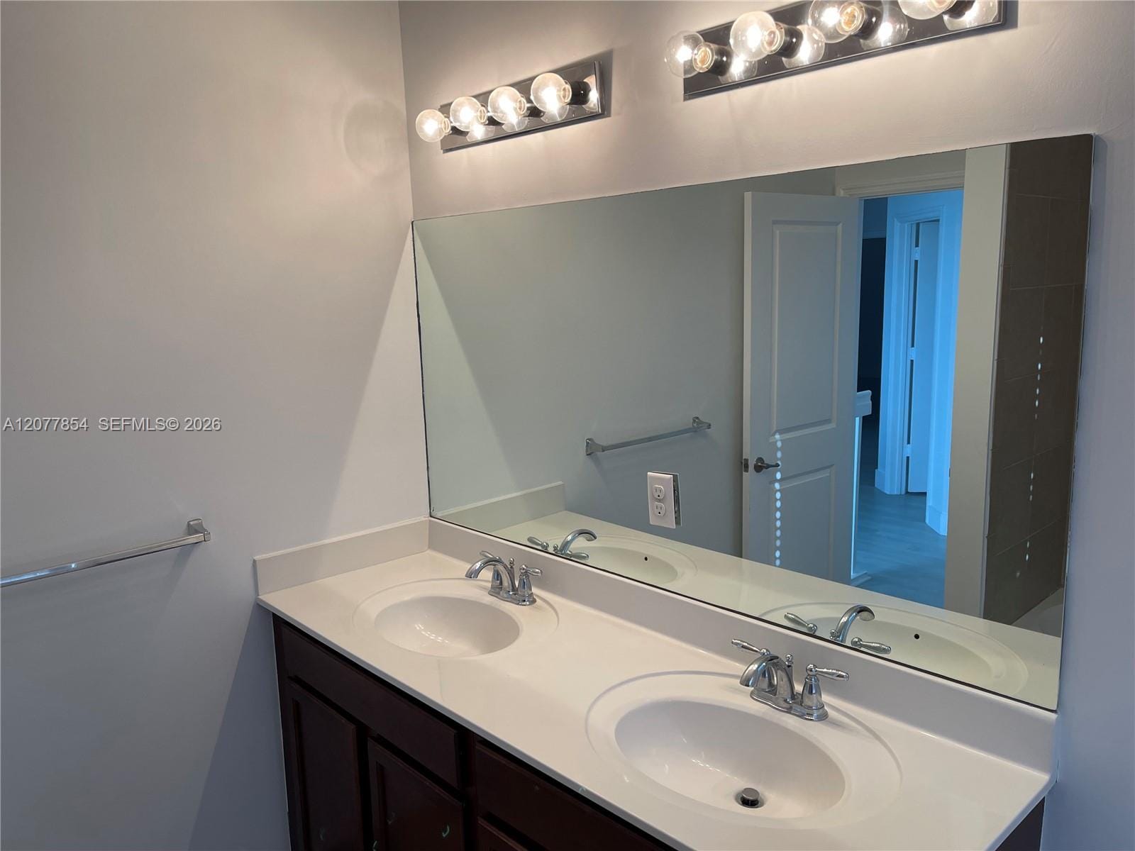 165 SE 21st Terrace, Homestead, FL 33033 photo 11