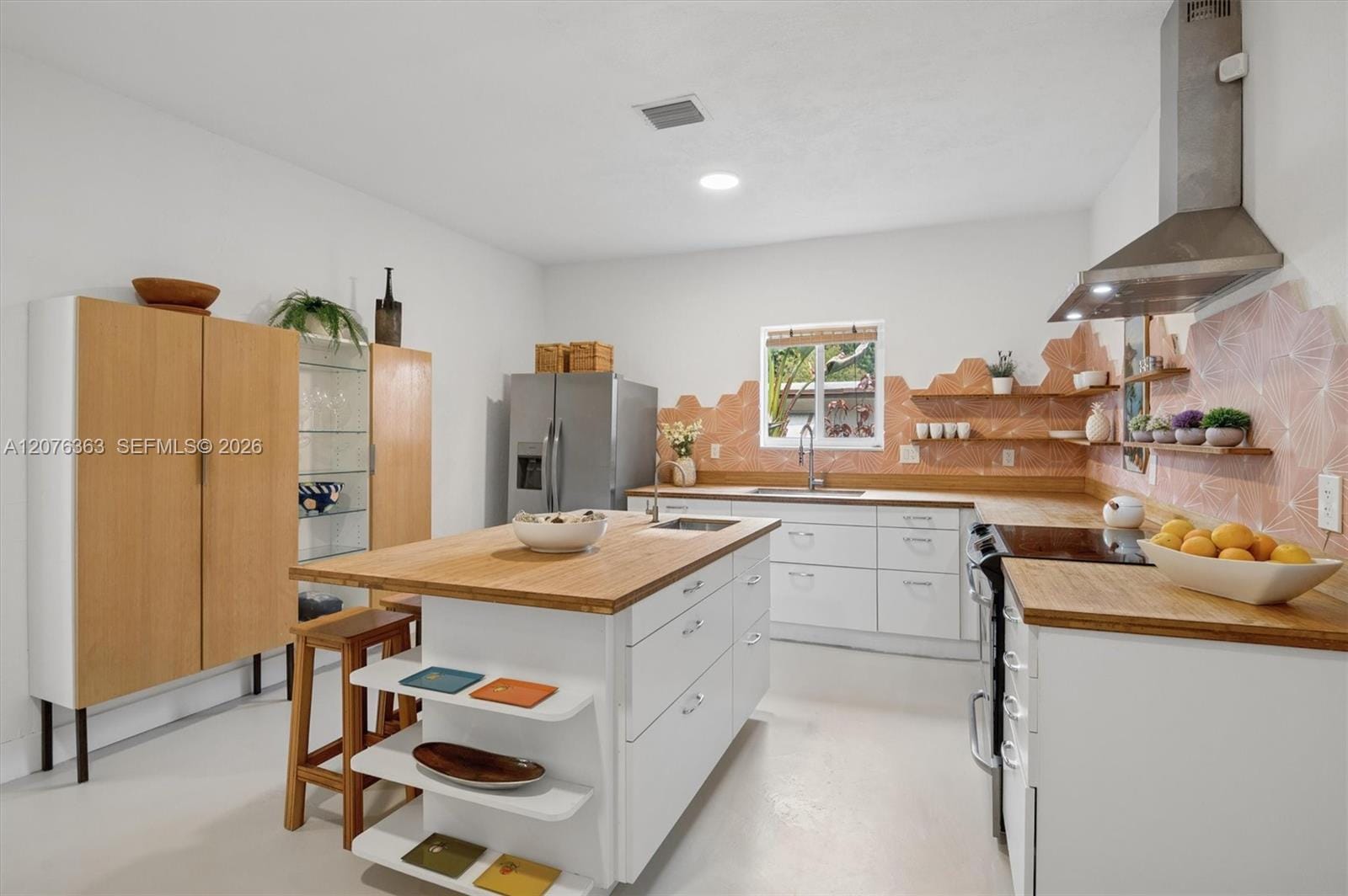 8230 NE 1st Place, Miami, FL 33138 photo 3