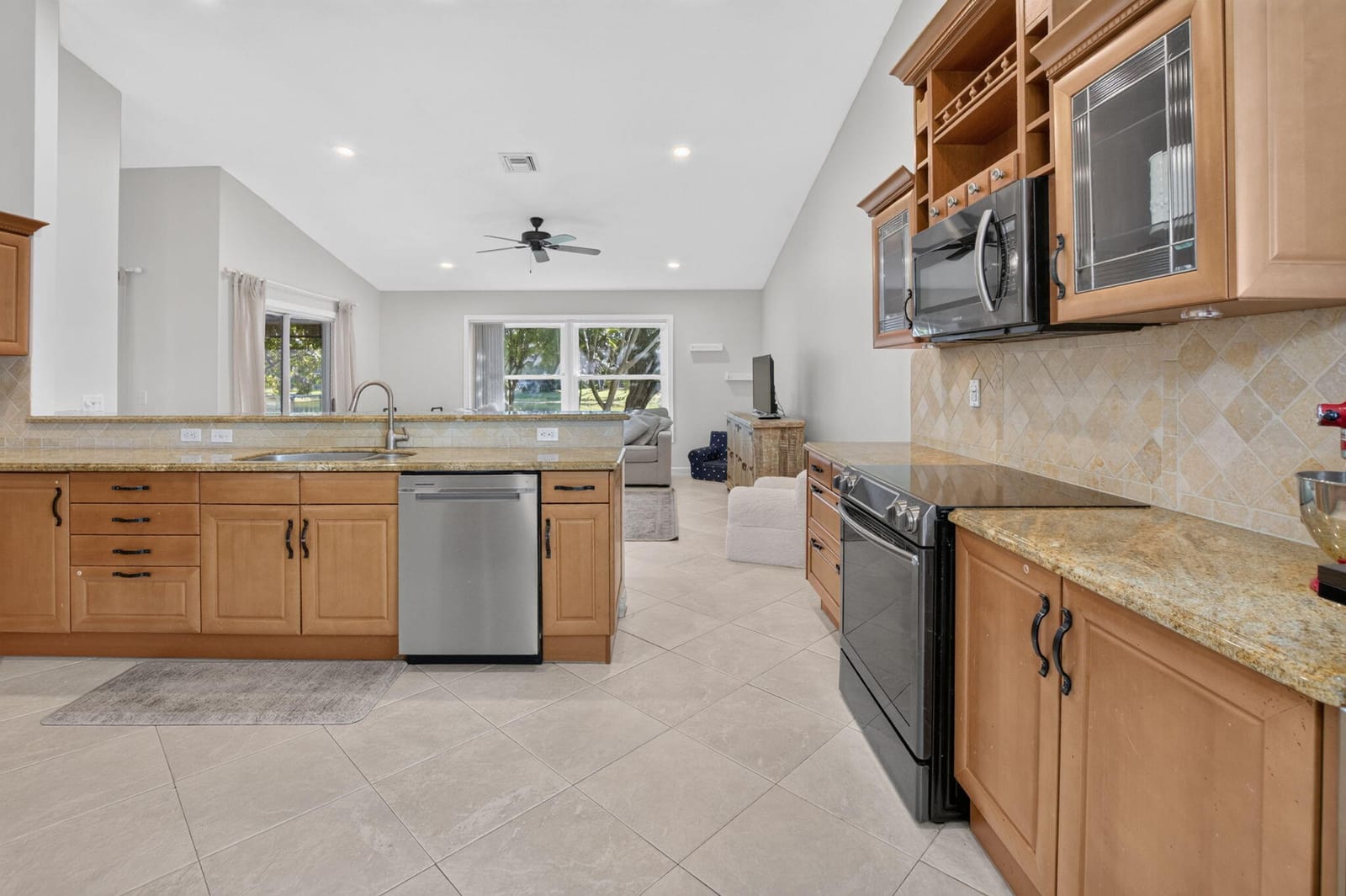 5756 Descartes Circle, Boynton Beach, FL 33472 photo 14