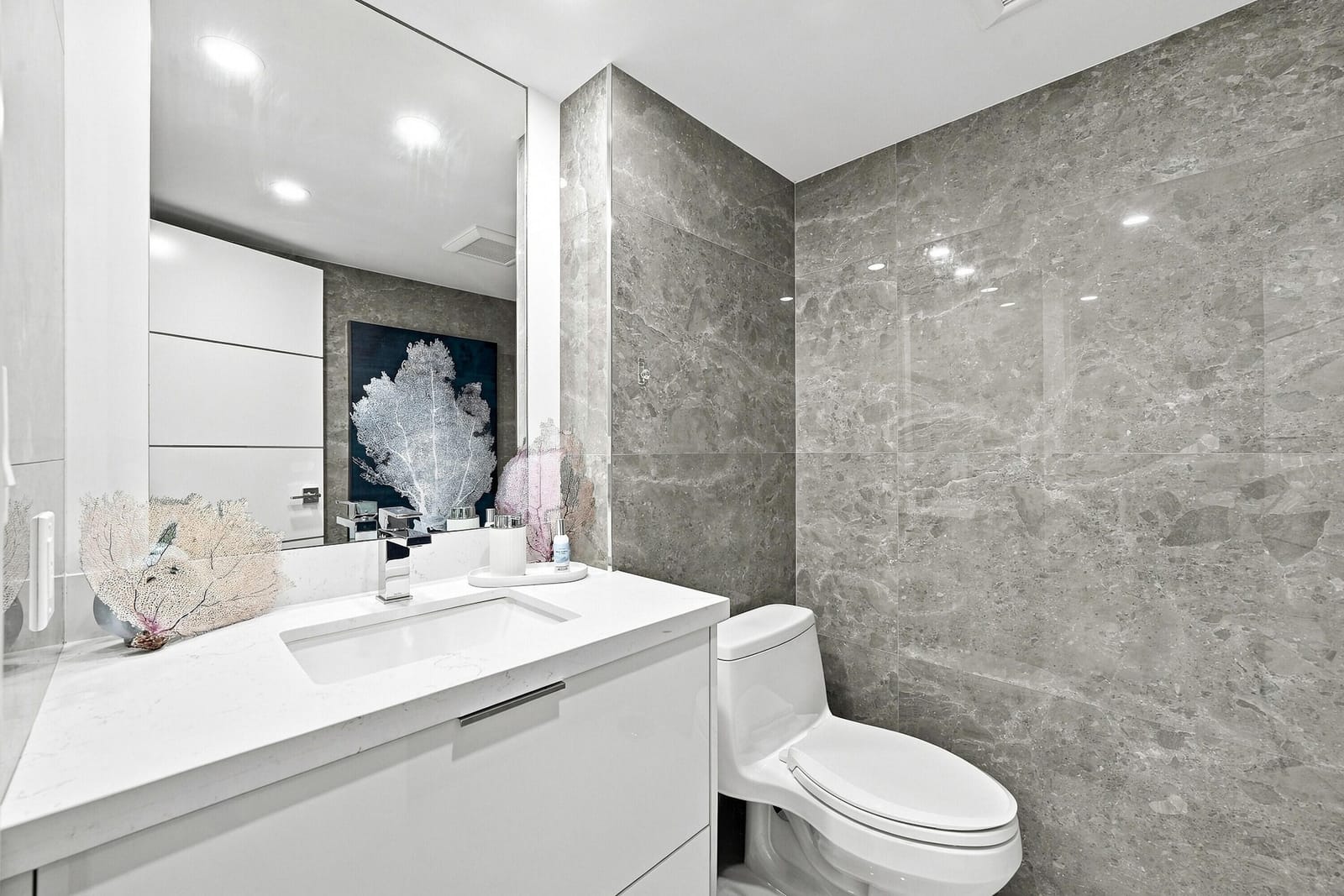3550 GALT OCEAN Drive 309 — photo 4