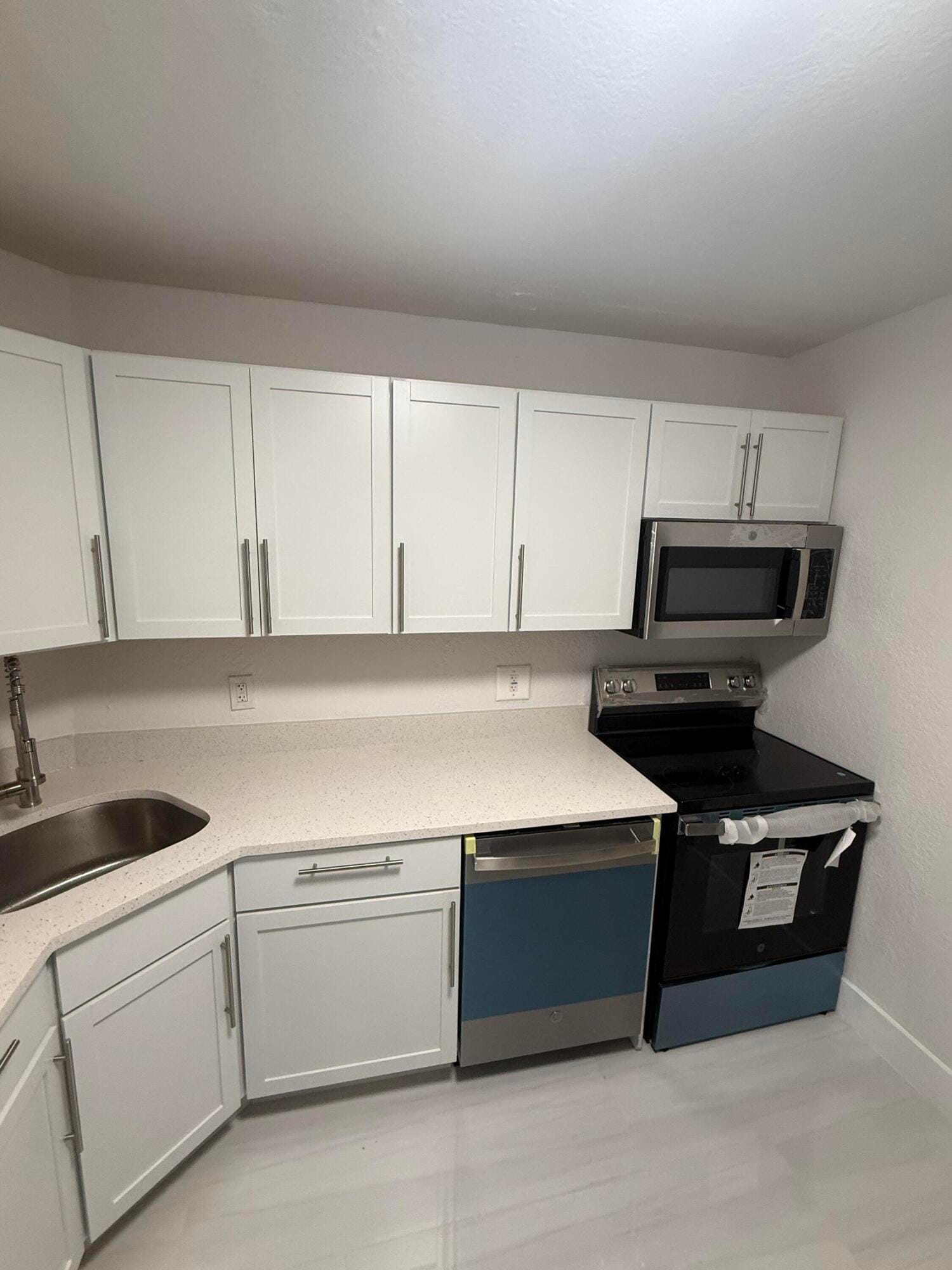 10701 Royal Palm Boulevard 1 — photo 2