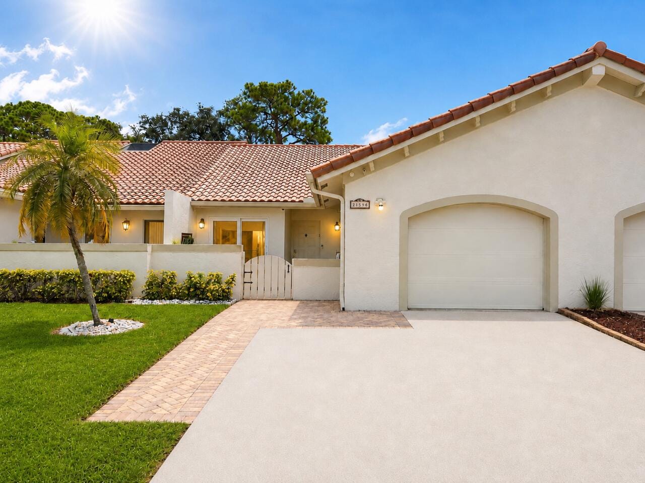 21596 Coronado Avenue — photo 12