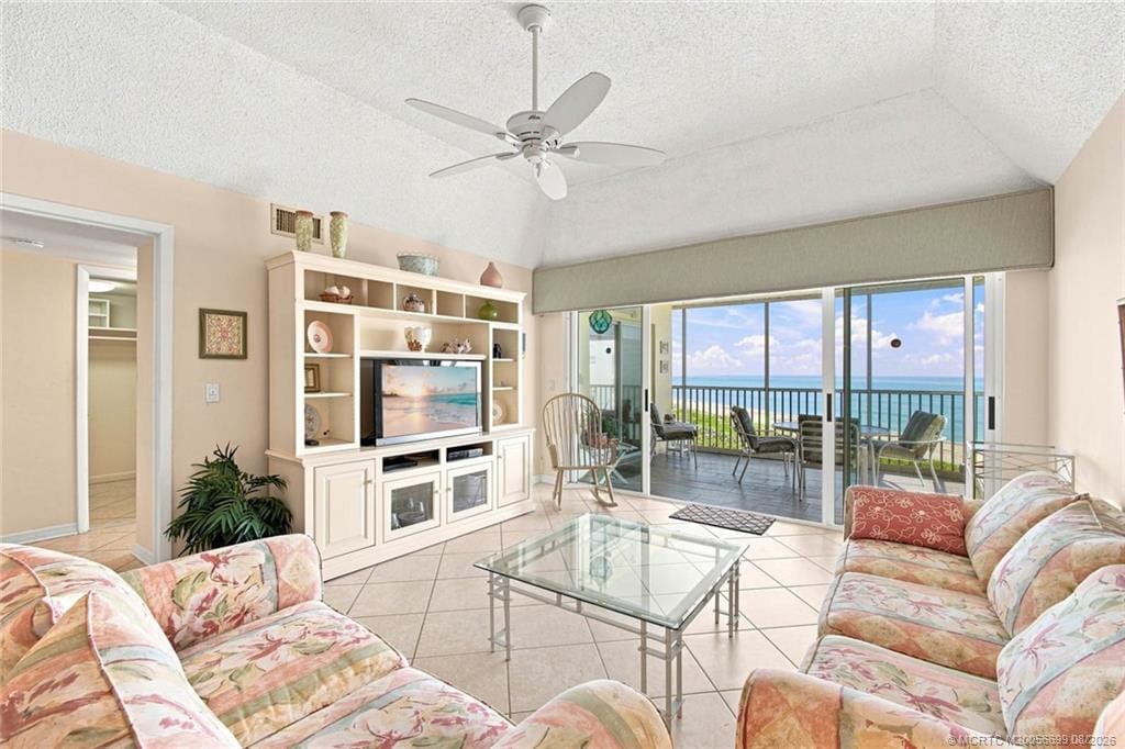 529 NE Plantation Road 407, Stuart, FL 34996 photo 11