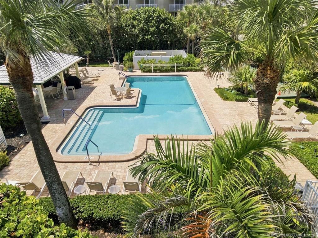 529 NE Plantation Road 407, Stuart, FL 34996 photo 4