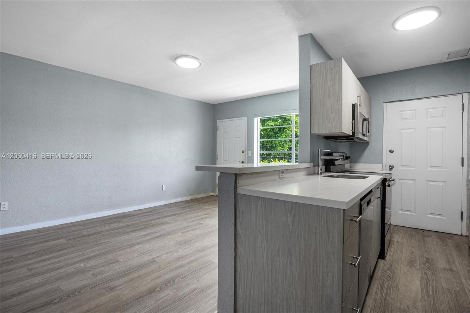 1135 8th Street 8, Miami Beach, FL 33139 photo 7