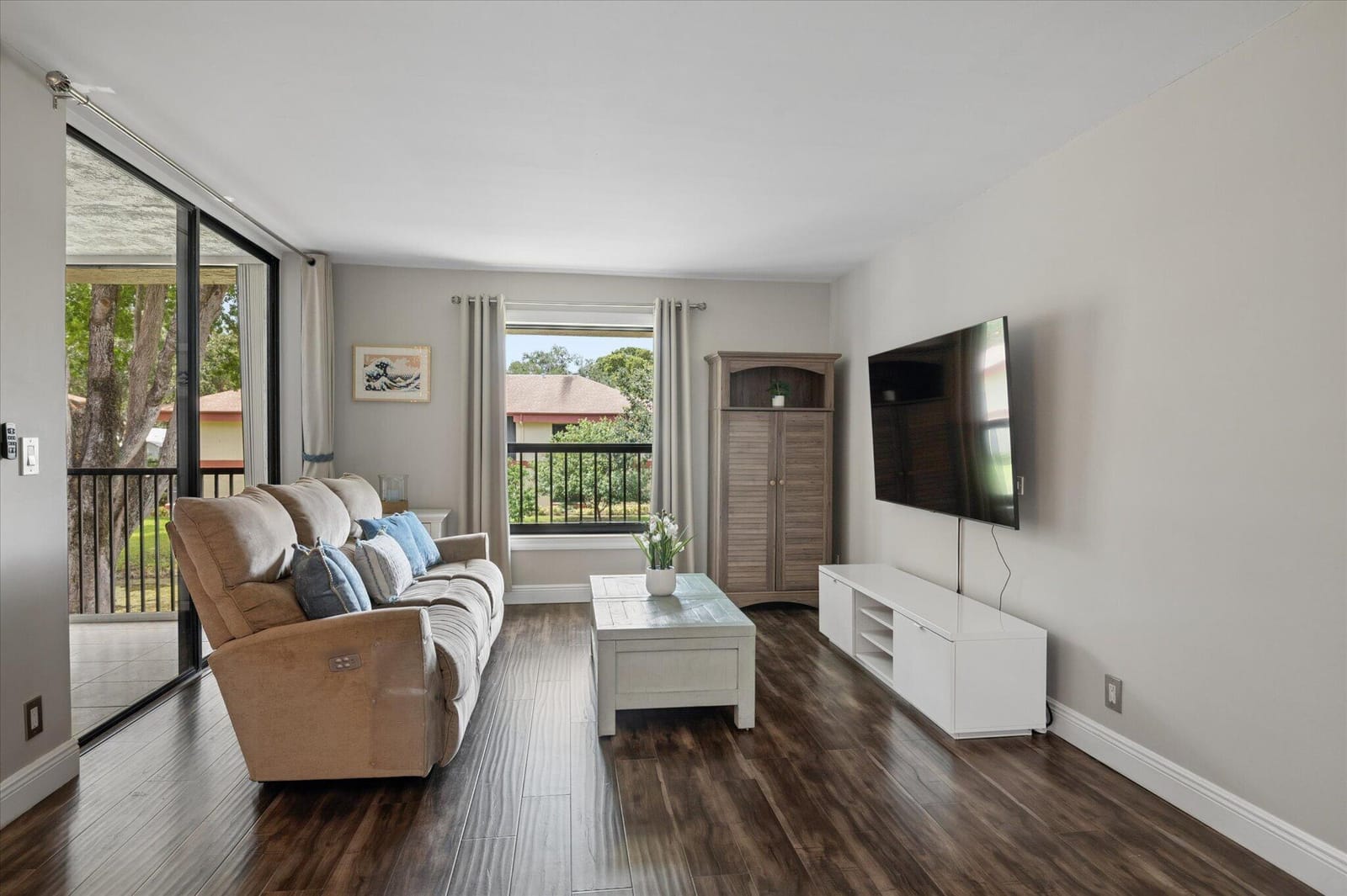 4155 Carambola Circle S 2153 — photo 2