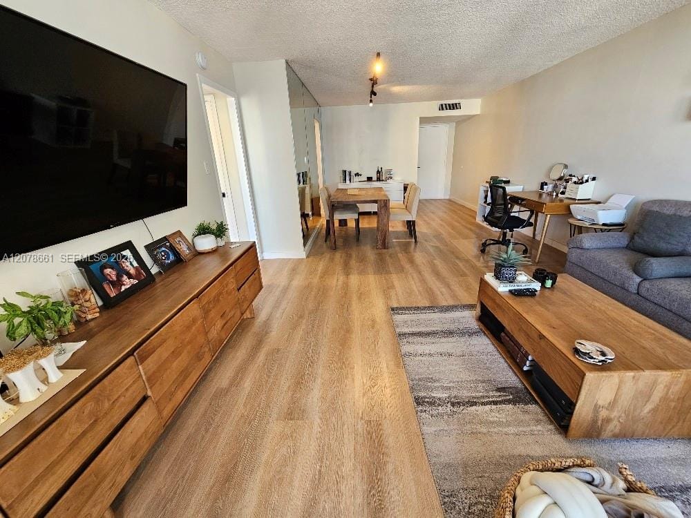 18061 Biscayne Boulevard 1602 — photo 12