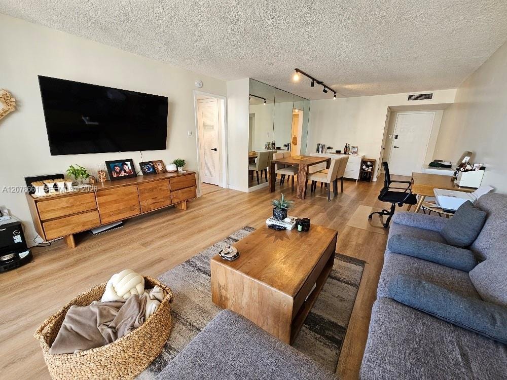 18061 Biscayne Boulevard 1602 — photo 7