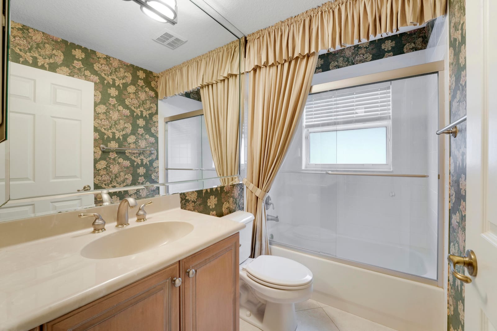 6806 Rienzo Street, Lake Worth, FL 33467 photo 25