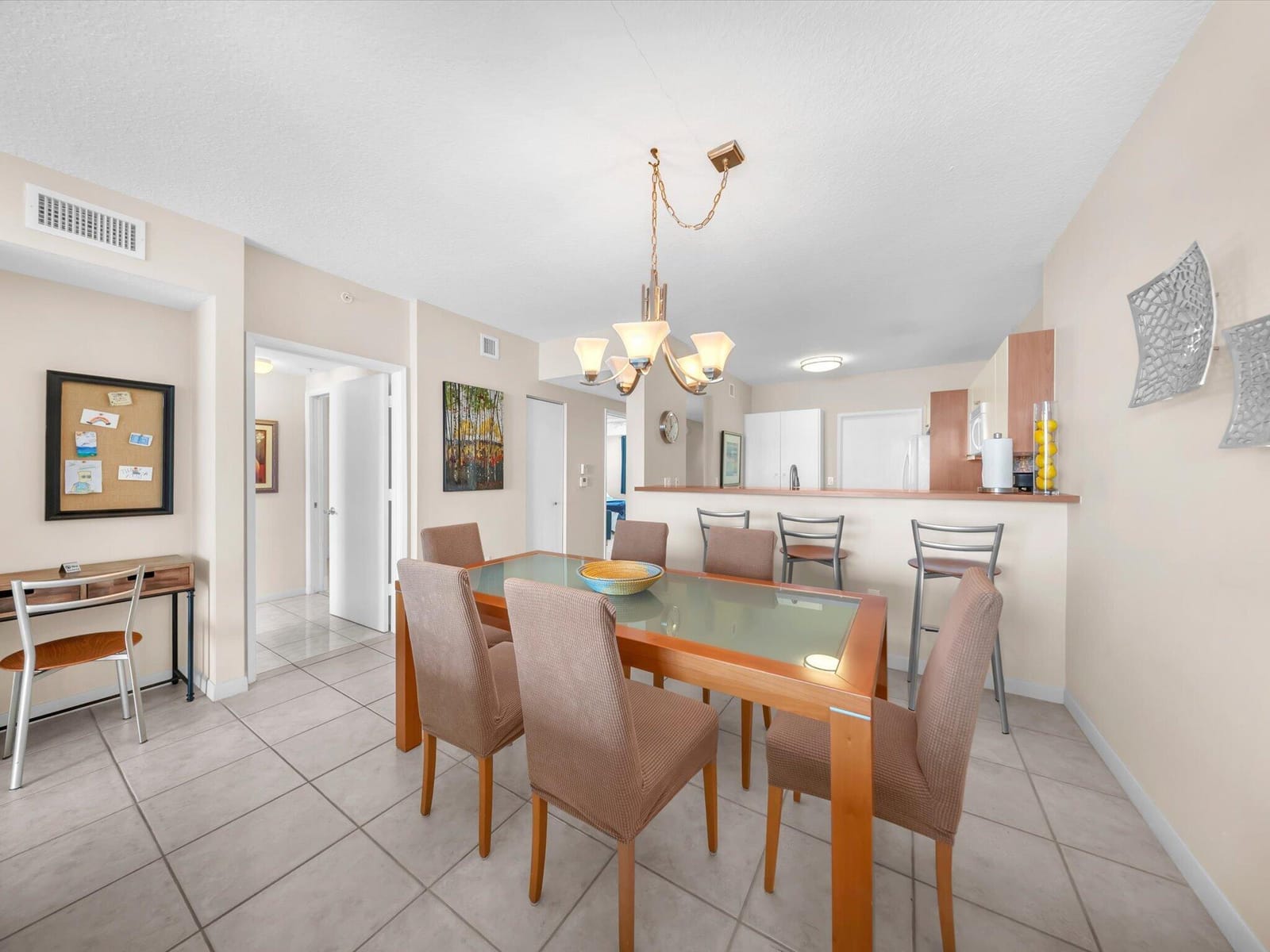 18100 N Bay Road 707, Sunny Isles Beach, FL 33160