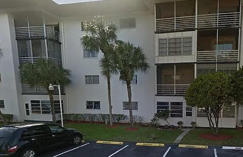 4740 NW 21ST Street 101, Lauderhill, FL 33313