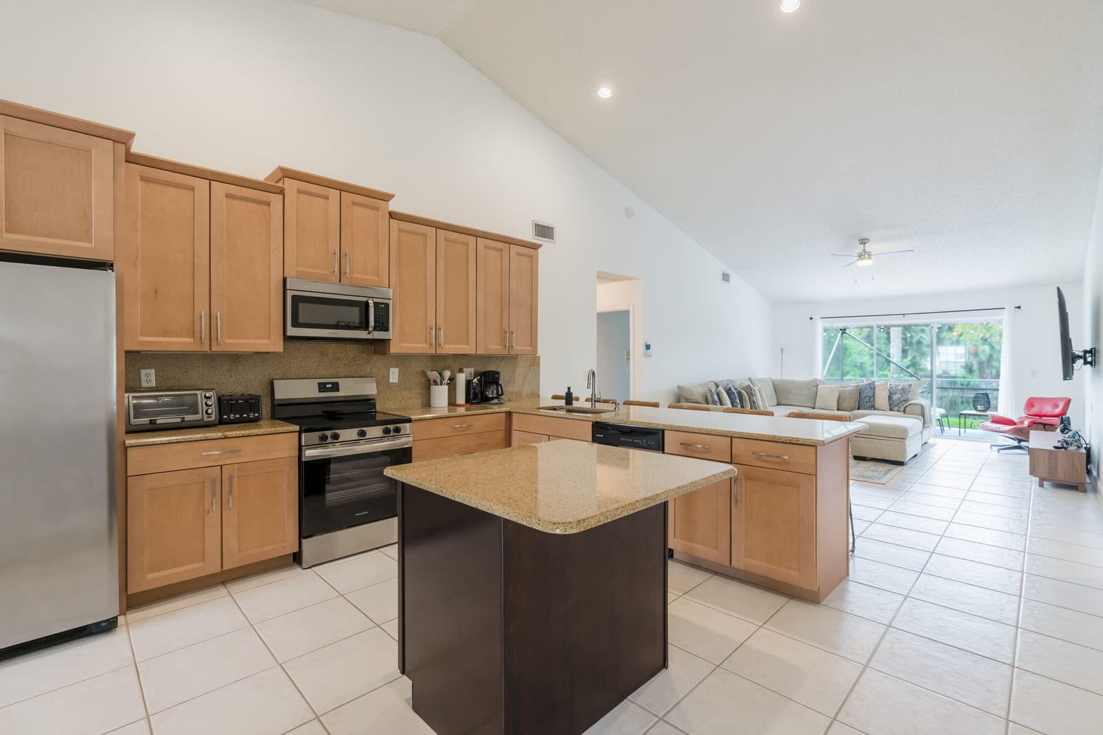11140 LAKEAIRE Circle, Boca Raton, FL 33498 photo 19