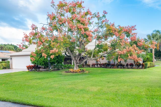 3333 SE Fairway E, Yacht & Country Club Of Stuart, Stuart, FL