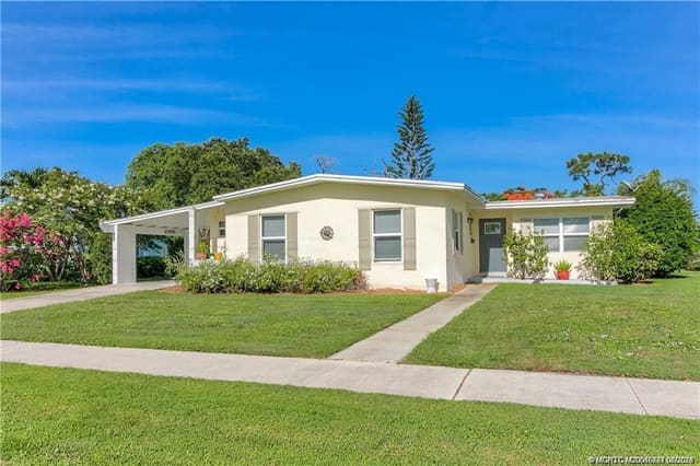 2951 SE Morningside Boulevard, Port St. Lucie, FL 34952